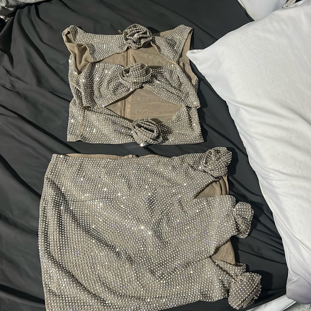 2 piece set